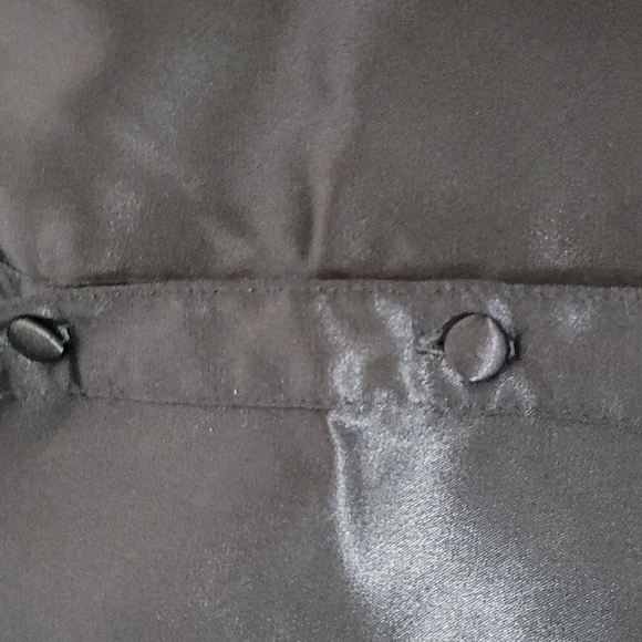 George Stretch Black button up blouse Gemstone buttons on cuffs - Picture 5 of 7